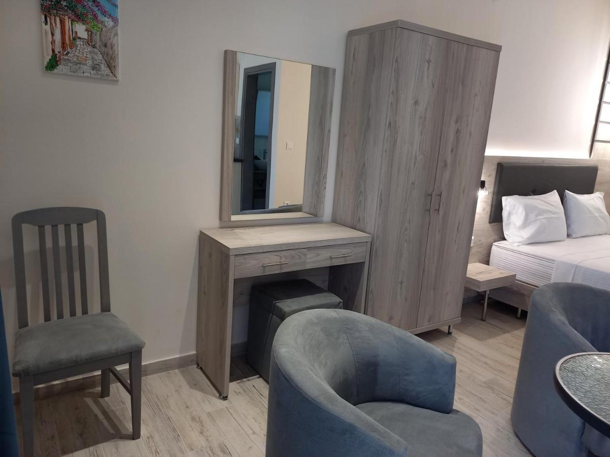 Apartament The Palms Novasithonia *